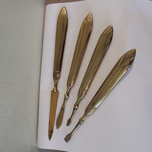 Vintage Vanity Nail Manicures Set Gold Tones Abstract Design in each handle - Picture 3 of 10